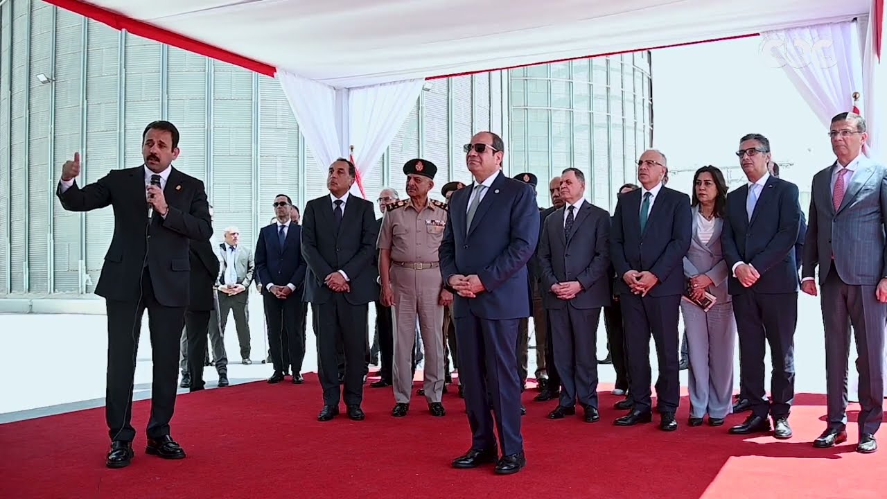 جولة تفقدية للرئيس السيسي لموسم حصاد القمح بمنطقة الصوامع بمدينة مستقبل مصر الصناعية