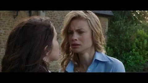 Does rose lose her virginity to Dimitri?