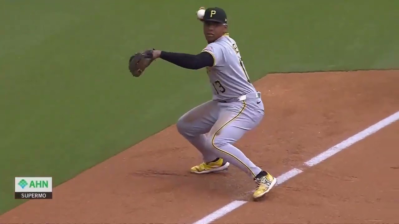 Ke'Bryan Hayes' 2025 defensive highlights so far.