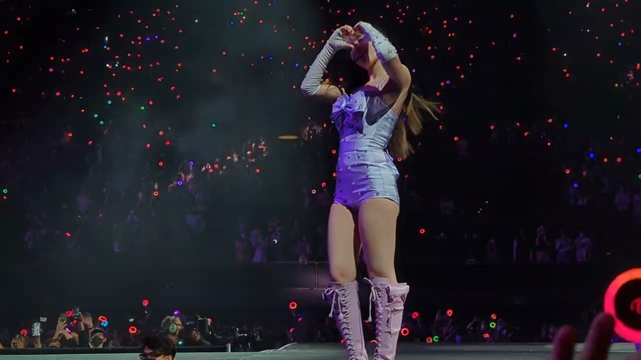 220216 TWICE LA WHAT IS LOVE