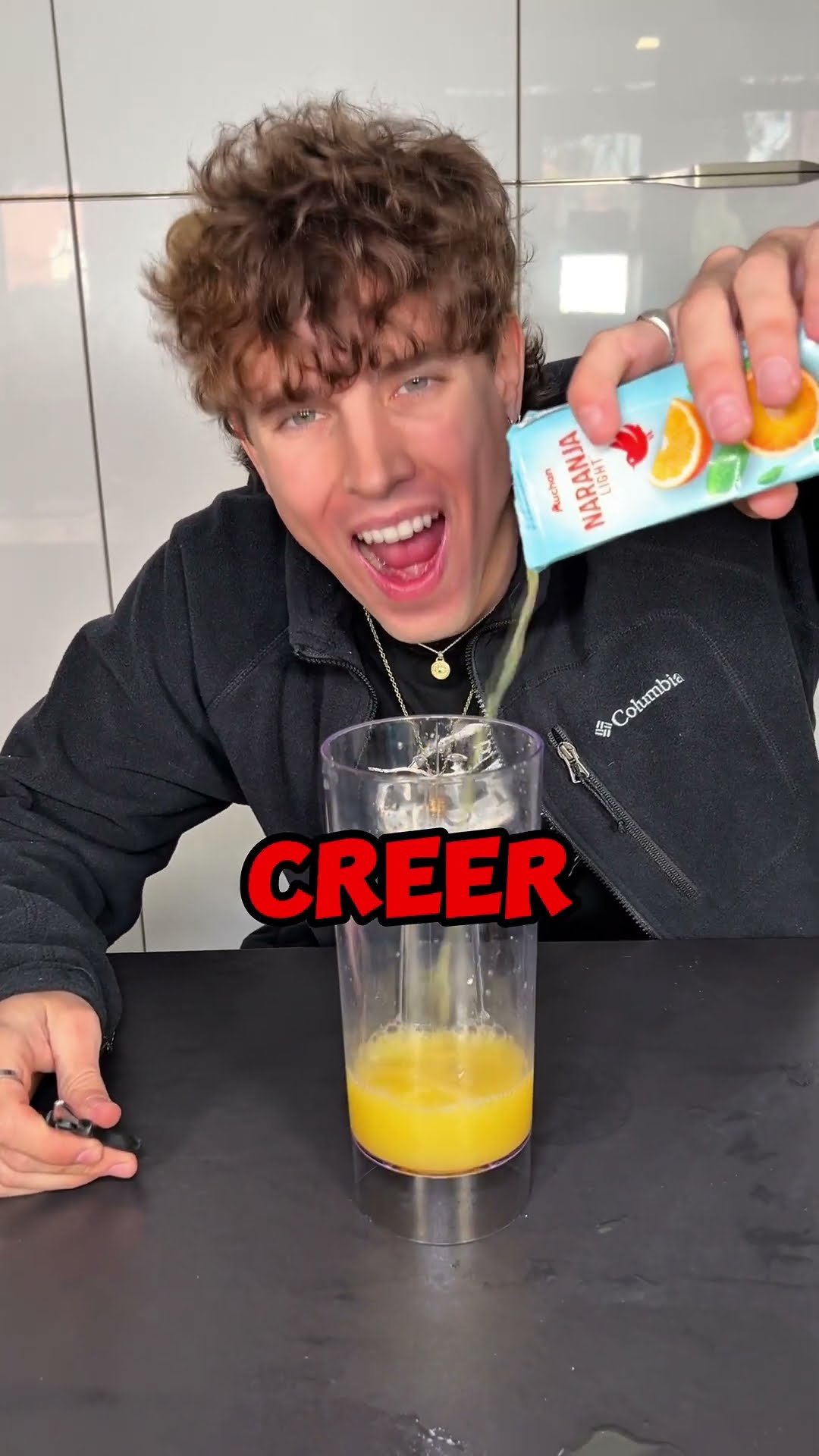 DESCRUBO un LIFEHACK para BEBER JUGO INFINITO!
