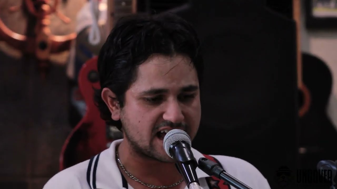 Meinu: Tiny Bar Live Session