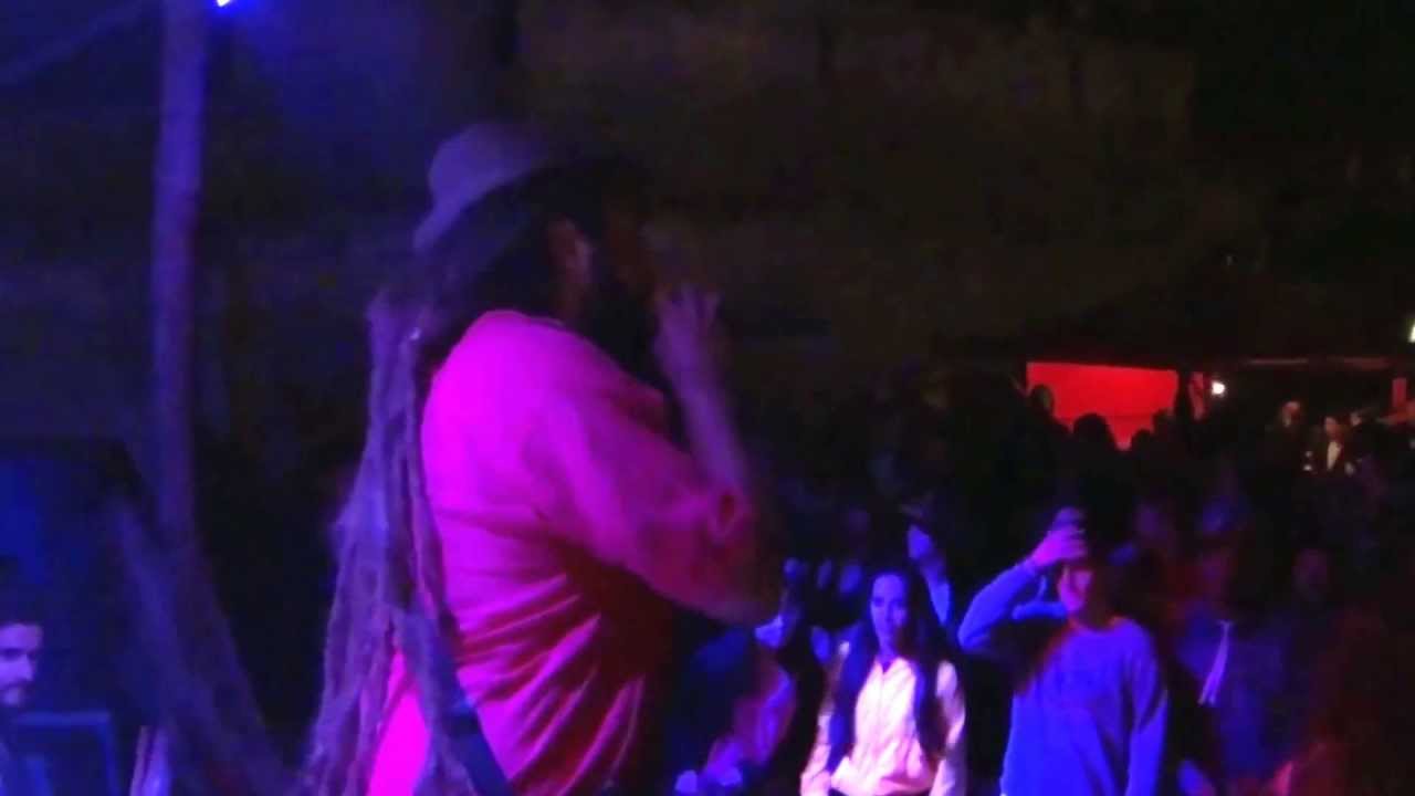 Break The Rules TV - Chaparro Live Act Kintal (Montijo) auf YouTube ansehen Break The Rules TV - Chaparro Live Act Kintal (Montijo) auf YouTube ansehen