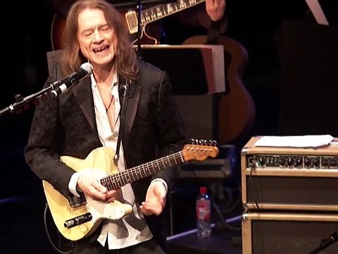 "Midnight Comes Too Soon" - Robben Ford & hr-Bigband
