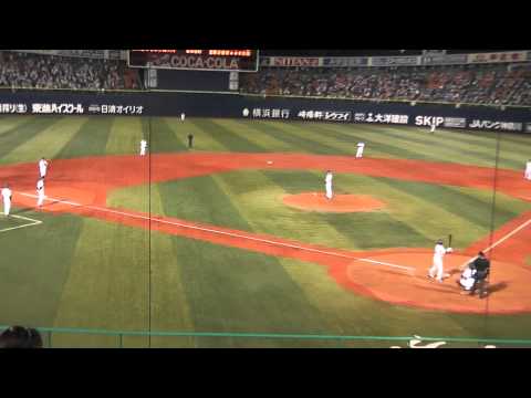 2011/10/15 横浜対ヤクルト8回表相川タイムリーで追加点