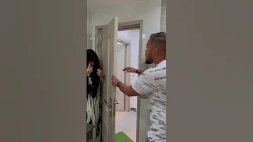 دخل عل زوجه اخوه الحمام 