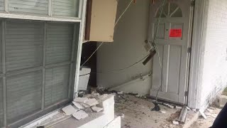 Man arrested for crashing car into home in Pasco