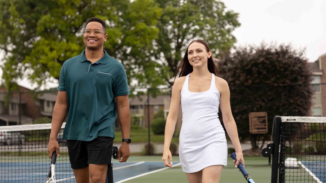 Plainview Apartments - The Lifestyle Experience - Luxury Apartments in Louisville