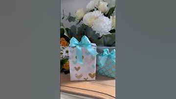 How to wrap a gift with a handle #giftideas #giftbox #giftwrapping