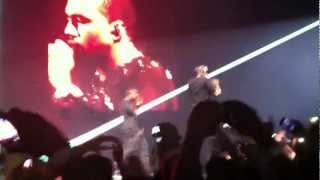 Jay-Z and Kanye West - Niggas in Paris (Live In Manchester)
