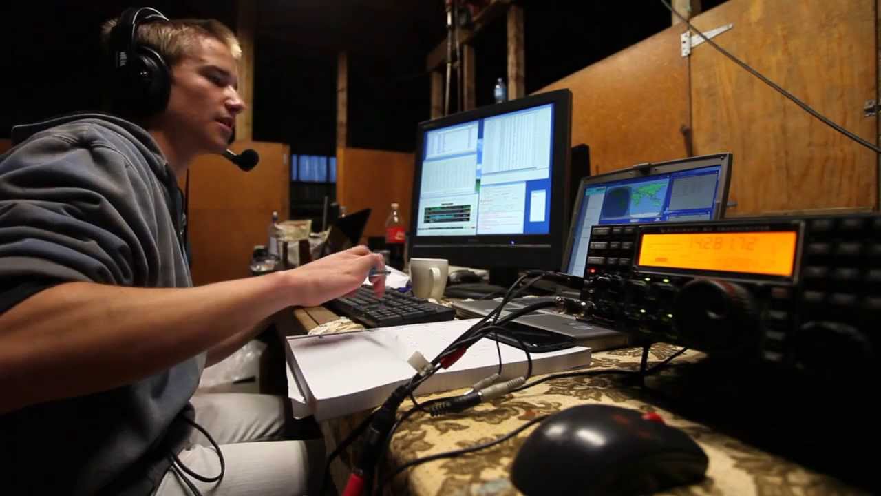 Contest station ZL3X 2013 WPX SSB activity.