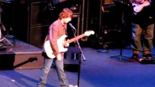 12 year old guitar wiz Quinn Sullivan opening for Buddy Guy at the Egg chords