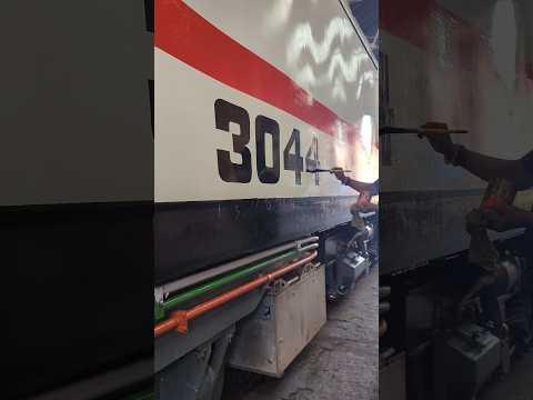 WAP7 LOCOMOTIVE painting