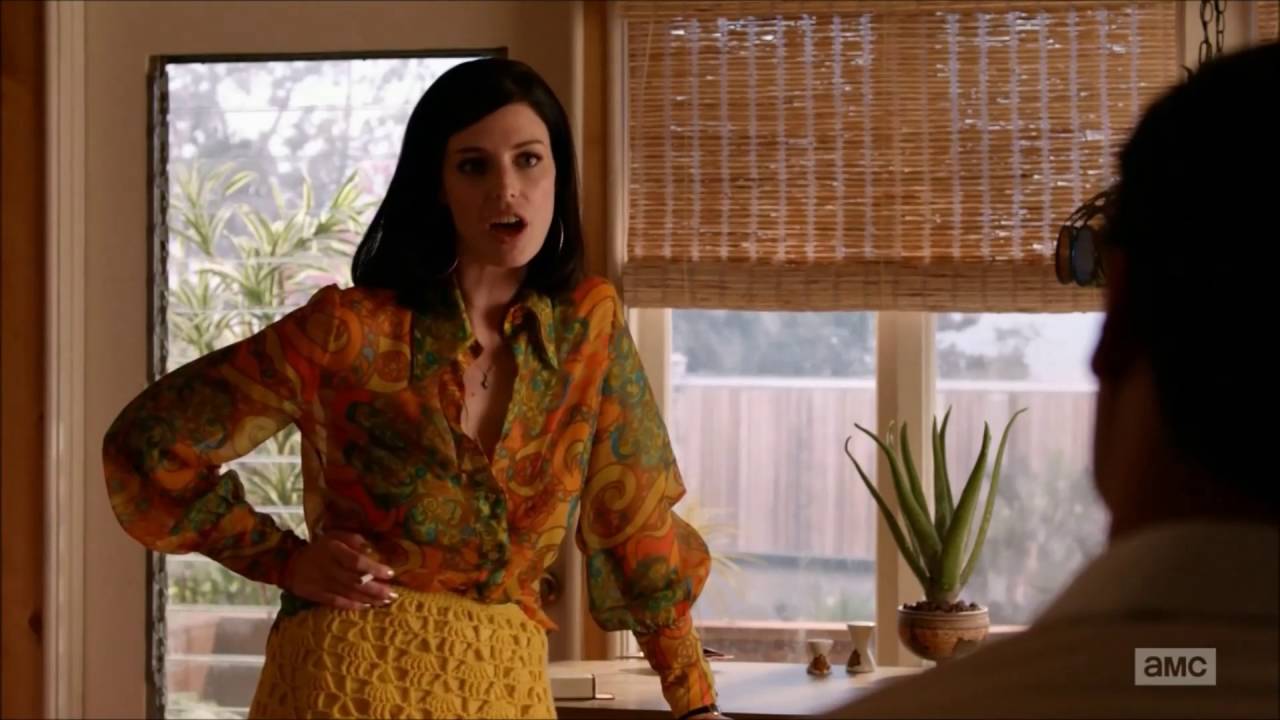 Jessica Paré Smoking