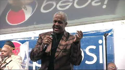 Russell Thompkins, Jr  & New STYLISTICS, Florence,...