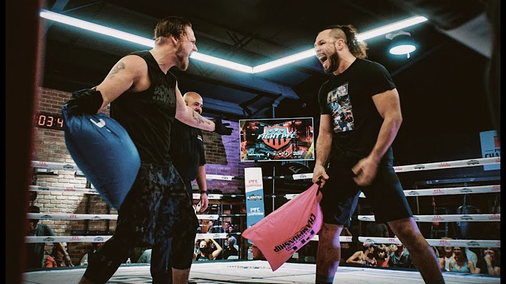 Pillow Fight Championship - Markus 'The Joker' Perez vs. Phillip 'The Dragon' Auginbaugh - PFC2