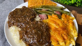 Quick SOUL FOOD DINNER! HAMBURGER STEAK, MAC & CHEESE, GREEN BEANS, SWEET POTATO CORNBREAD, RICE Content