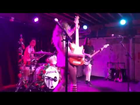 Skating Polly -
