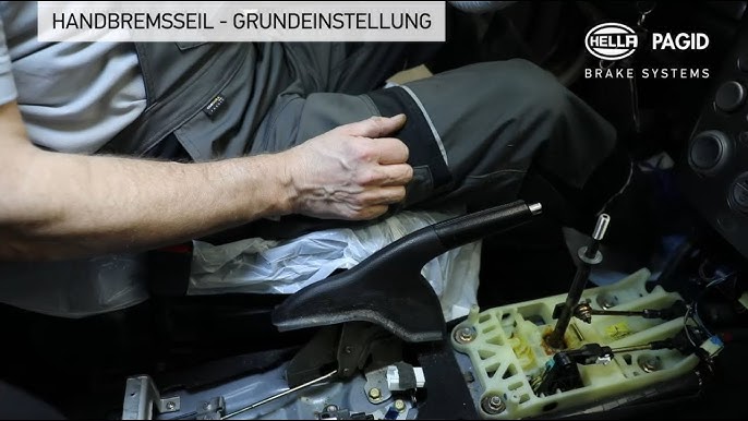 Wie man ein Handbremsseil wechselt [AUTODOC TUTORIAL] 