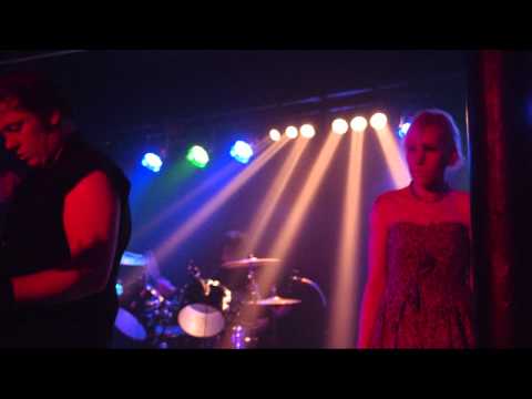 Hollywood Doll - 'Sweet Dreams' - Live at Chinnery...