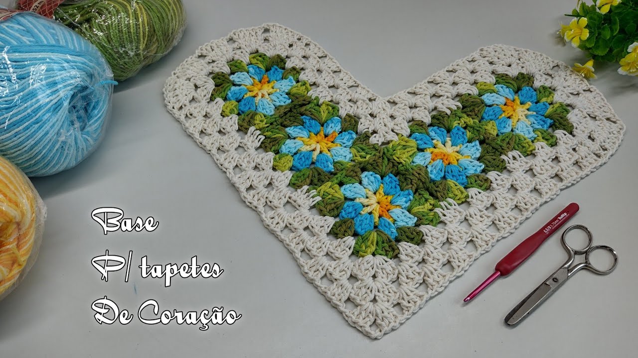 🩵 Base para tapetes coração com flor rasteira e miolo colorido _vídeo aula DESTRO 