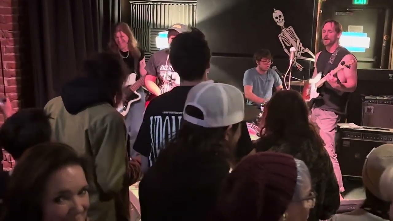 Watch No Fauna - Pristine (live) @ Surfside 7 on YouTube Watch No Fauna - Pristine (live) @ Surfside 7 on YouTube