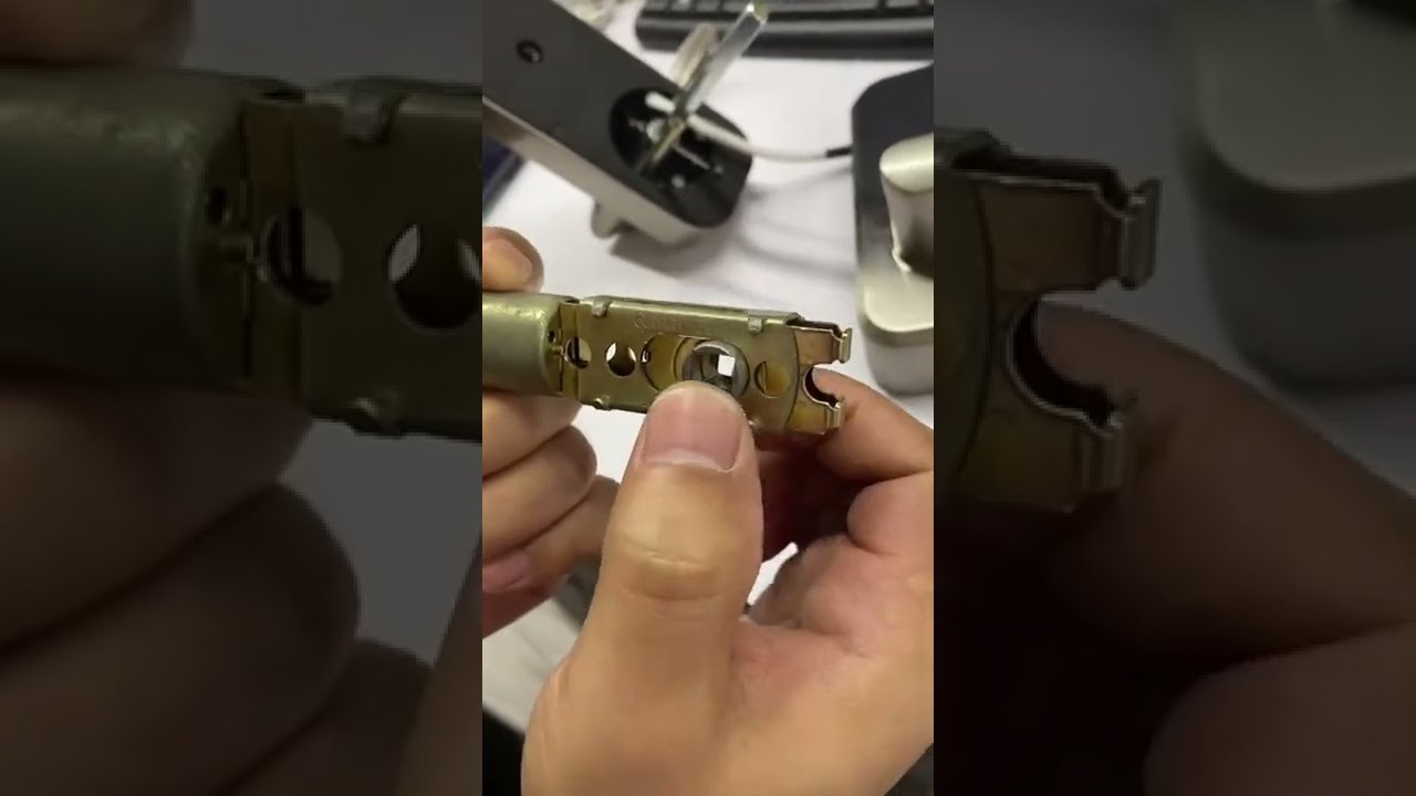  With The Handle Lock How To Adjust Latch