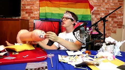 Cute Girl celebrates the End Times - Bad Unboxing Fan Mail