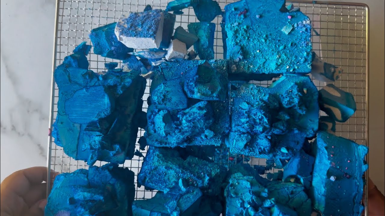 Dyed Gym Chalk Crush | Smashed Chalk | Blurple | PettyASMRR | Oddly Satisfying