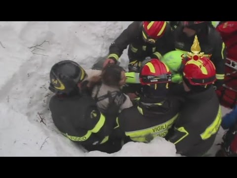 Видео: Они спасли 3 детей в Италии