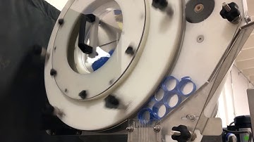 Automatic Capping Machine with Cap Delivery