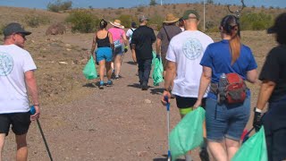 Volunteers clean up Papago Park in Phoenix