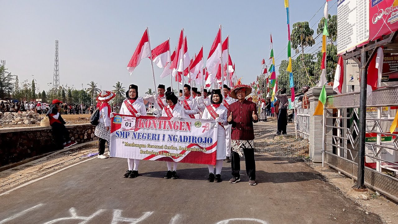 Pawai Budaya SMPN 1 Ngadirojo 2023_Membangun Generasi Cerdas, Berkarakter dan Berbudaya Lingkungan