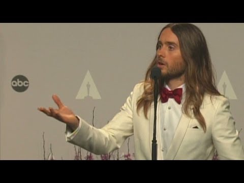 Raw Video Jared Leto backstage at the 2014 Academy Awards