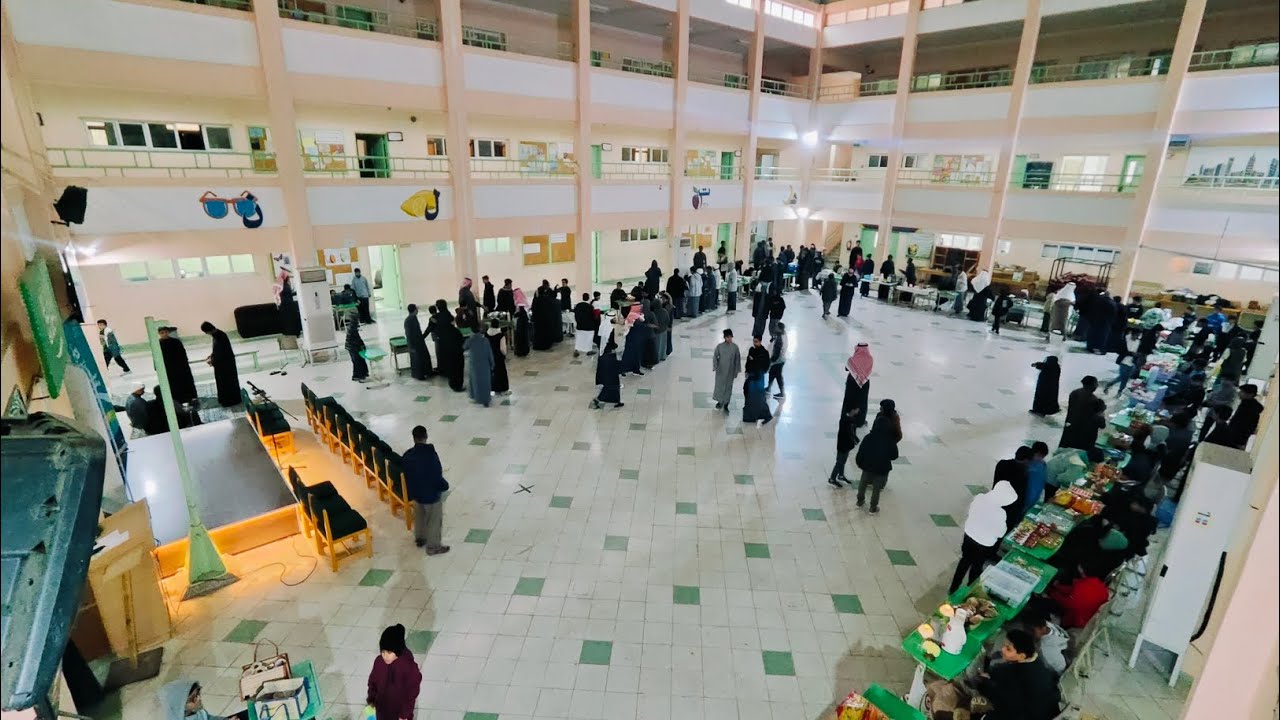 ابتدائية ابن خلدون ومتوسطة حسان بن ثابت بعنيزة تنظم تنمية مهارات الاستثمار ضمن ريالي للوعي المالي