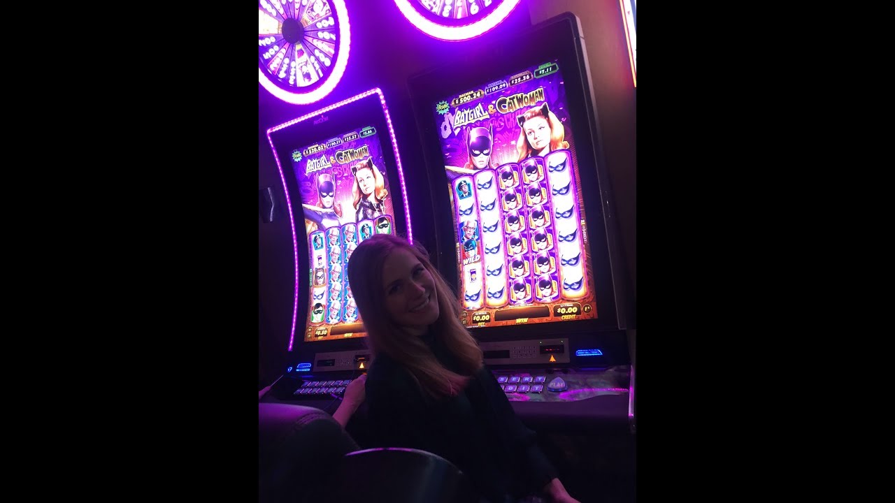 Jackpot bat girl and catwoman slot machine free play