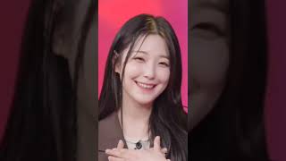 My heart can't handle this Jiheon... [Fromis 9]