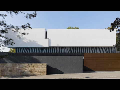 Video: Rumah Pribadi Modern Lainnya Terletak di Suffolk, UK