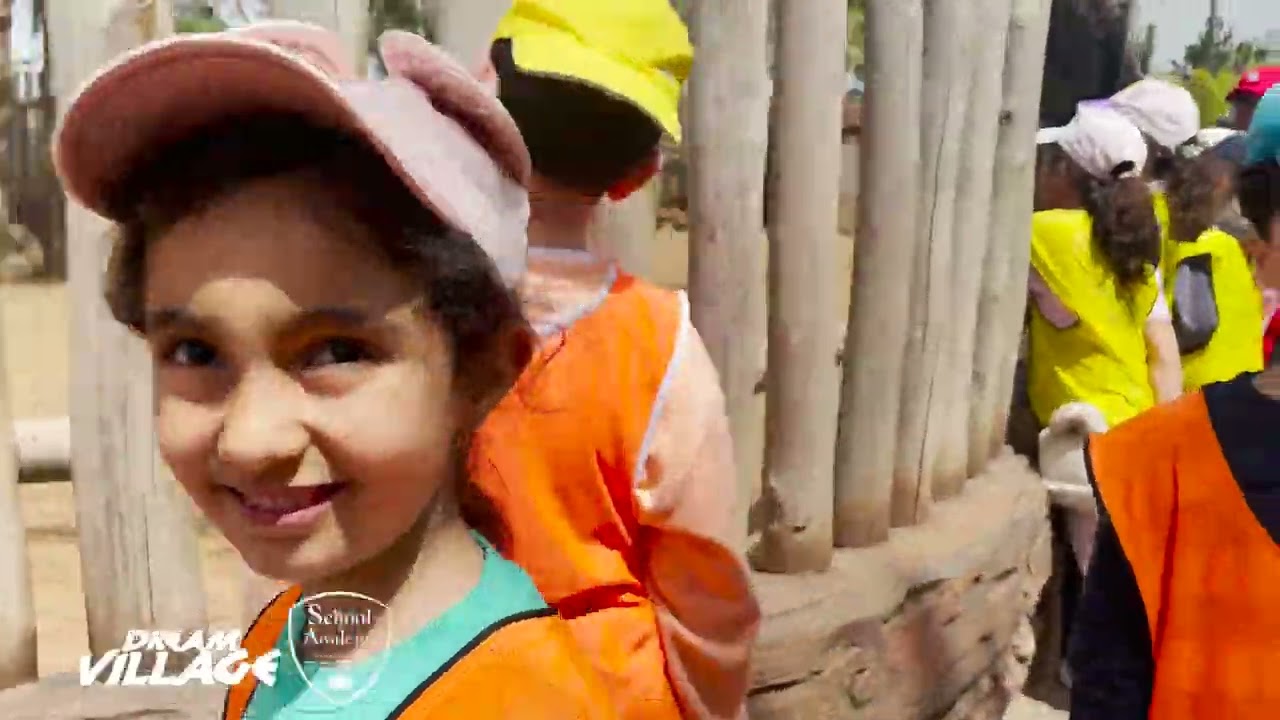 Les élèves de 1ère, 2ème et 3ème année primaire à la découverte des animaux sauvages 🐯🌿🧡