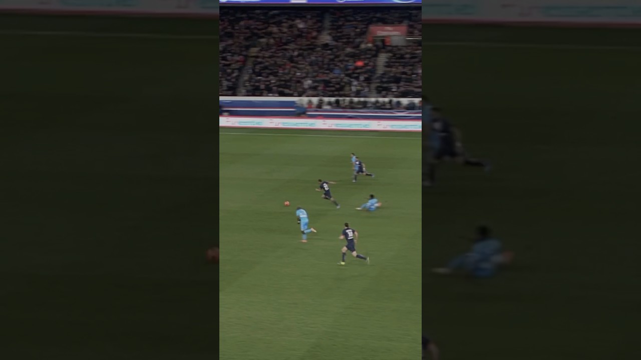 Imagine if this went in! 🤯🇧🇷 #PSG #Lucas #Ligue1