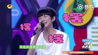 #TFBOYS快本#TFBOYS四周年# 20140531快乐大本营 自我介绍，王源补刀最老的王俊凯[允悲]99和00真的有代沟啊 😂😂