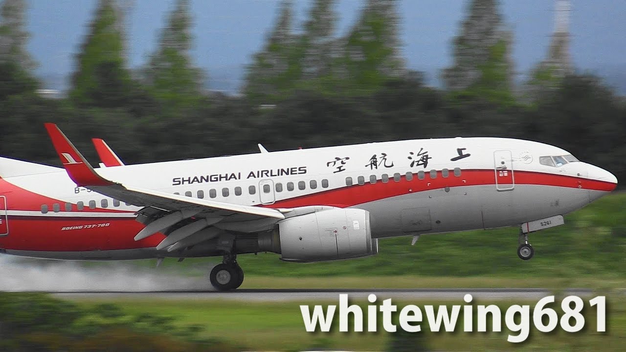 b737 700 shanghai airlines boeing 737 700 b 5261 landing toyama