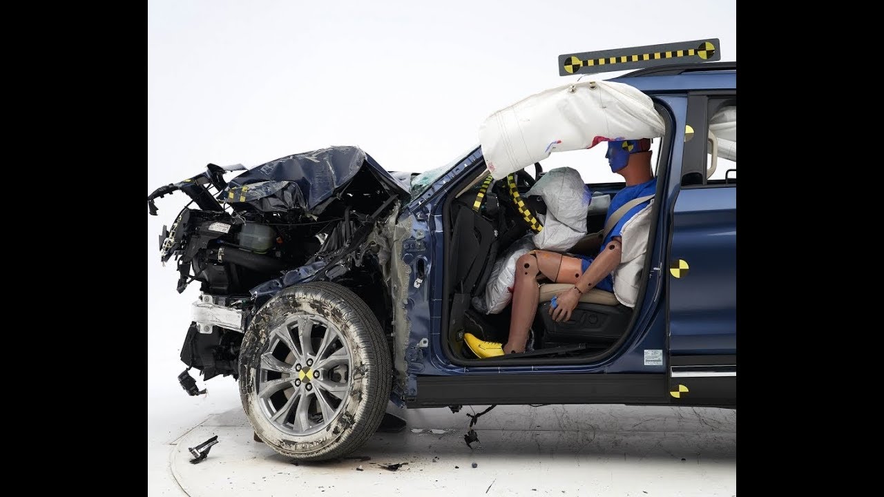 Краш тесты форд. Chrysler 200 crash Test IIHS. Ford Explorer 4 crash Test. Краш тест Форд Фьюжн. Ford Explorer crash.
