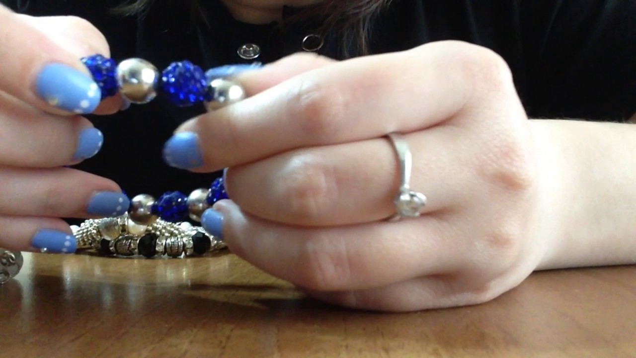 ASMR I miei Bracciali (Whispering)