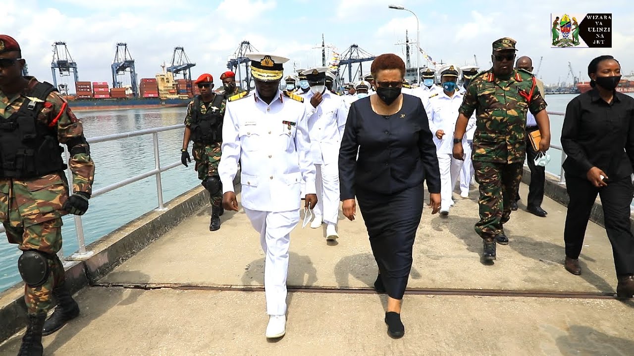 Jionee Ziara ya Waziri wa Ulinzi na JKT Alipotembelea Kamandi ya NAVY
