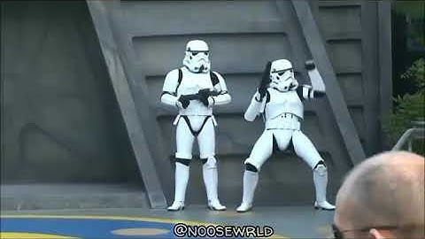 Boba Fett dancin to Aaron Smith