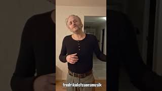 Vem vill ha oss - Fredrik Olofsson 
