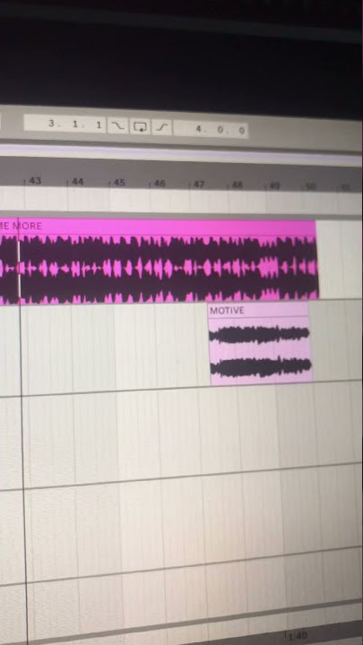 Motive x Kiss Me More MASHUP