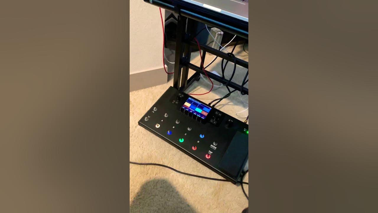 My indoor mobile guitar rig/recording studio Line6 Helix, MacBook Pro