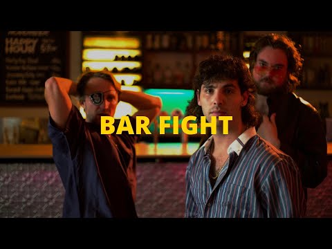 best-friends---bar-fight